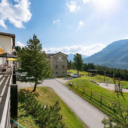 Randolins Familienresort St. Moritz Exterior foto