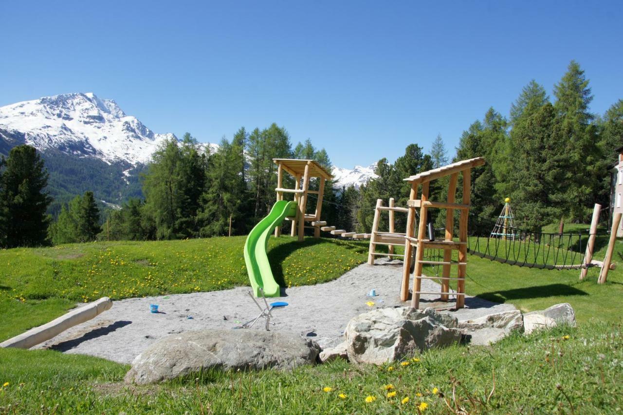 Randolins Familienresort St. Moritz Exterior foto